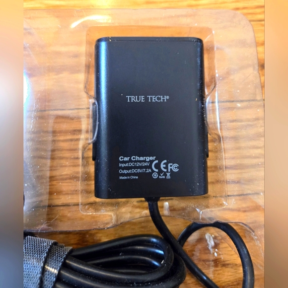True Tech Backseat Car Charging System - Picture 2 of 3